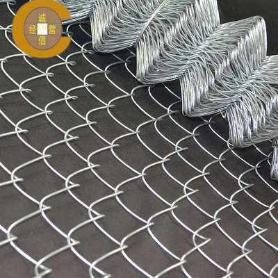 Cercas de malla de enlace de cadena de hierro galvanizado para la protección de la seguridad