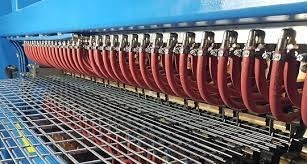 3 mm de diámetro de alambre en caliente sumergido galvanizado de cerca de soldadura de malla de rodillos