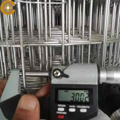 El material utilizado para la fabricación de las máquinas de ensamblaje y de ensamblaje de aluminio es el aluminio utilizado en la fabricación de las máquinas de ensamblaje y de ensamblaje.