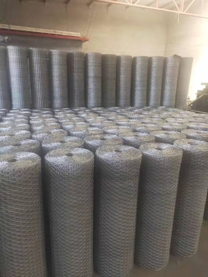 1.5mm de hierro galvanizado alambre de pollo malla de cerca para la fabricación de jaulas